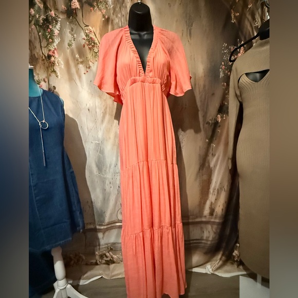 Deep V Neck Tiered Maxi Dress-Coral - Picture 5 of 6